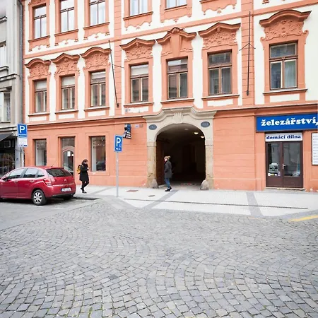 Dlouhá Art&antique